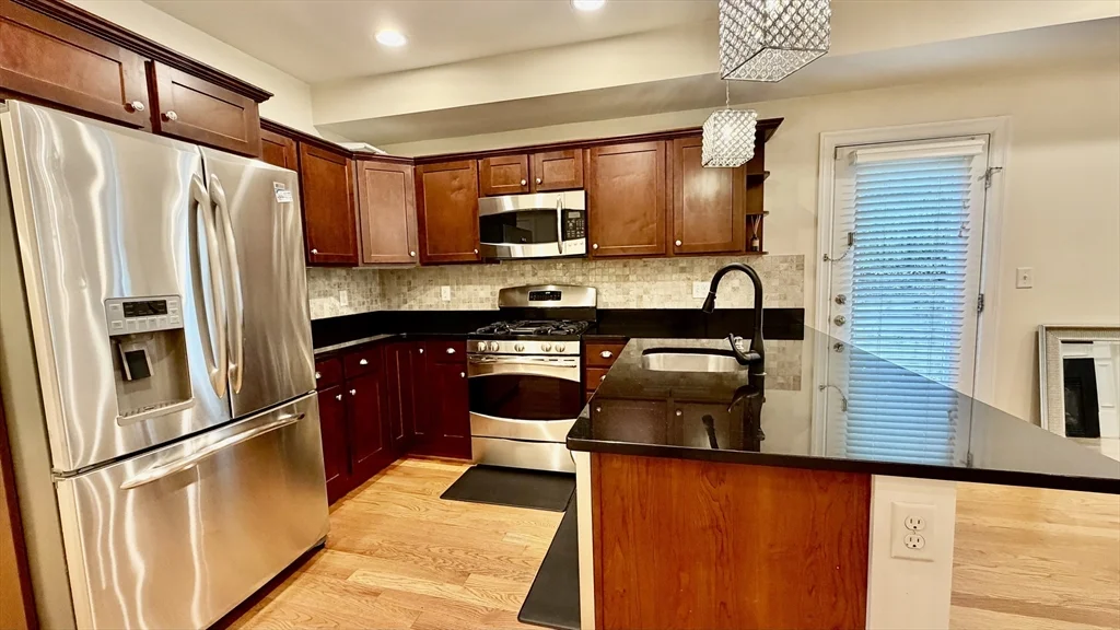 2 bed, 1 bath apartment for rent at 865 Lagrange St Unit 4, West Roxbury