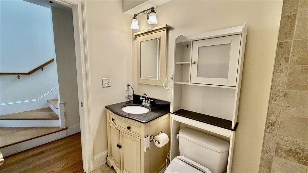 2 bed, 1 bath apartment for rent at 865 Lagrange St Unit 4, West Roxbury — photo 14 of 18