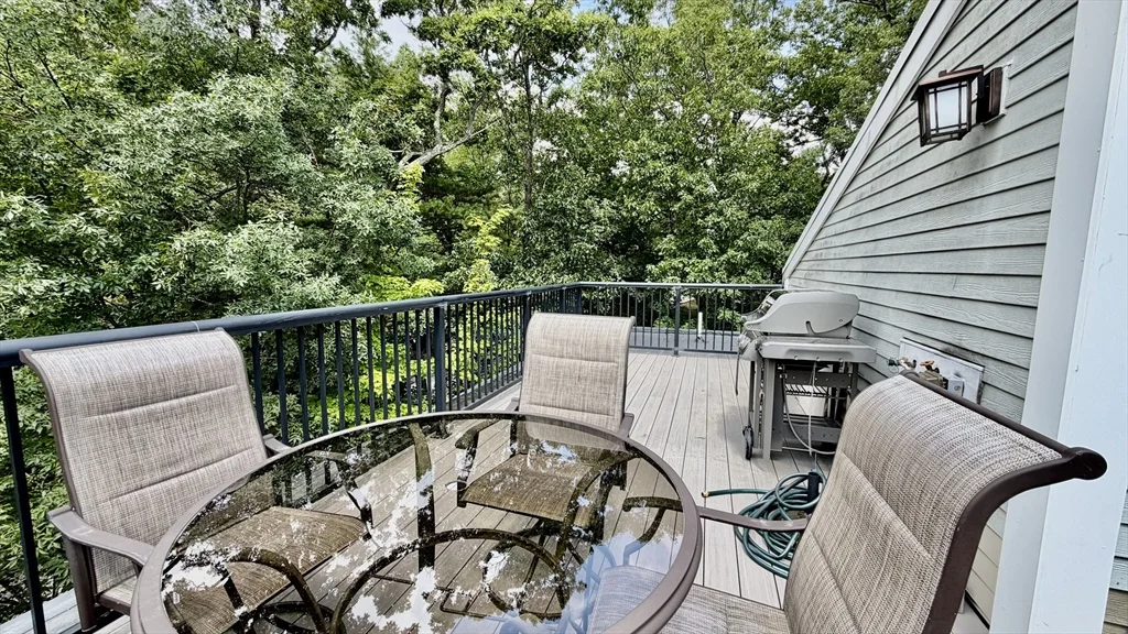 2 bed, 1 bath apartment for rent at 865 Lagrange St Unit 4, West Roxbury — photo 16 of 18