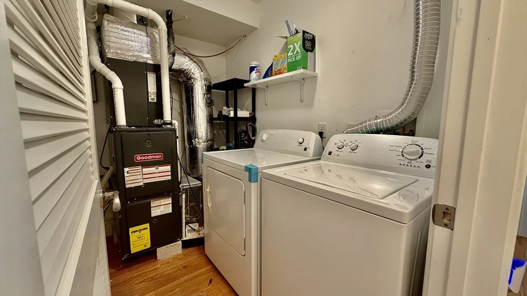 2 bed, 1 bath apartment for rent at 865 Lagrange St Unit 4, West Roxbury — photo 15 of 18