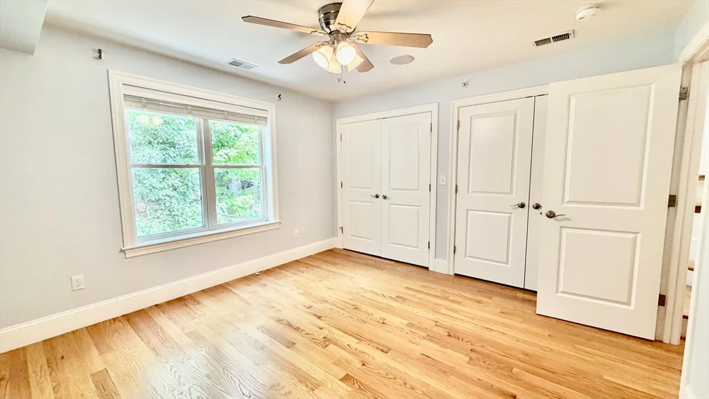 2 bed, 1 bath apartment for rent at 865 Lagrange St Unit 4, West Roxbury — photo 10 of 18