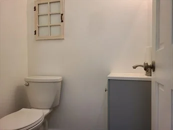 3 bed, 1 bath apartment for rent at 865 Main St Unit 1, Hanover — photo 13 of 36