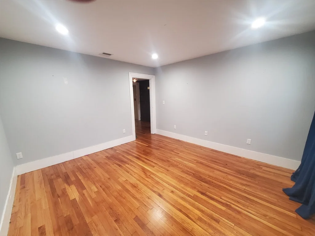 2 bed, 1 bath apartment for rent at 866 Dorchester Ave Unit 2, Dorchester — photo 4 of 11