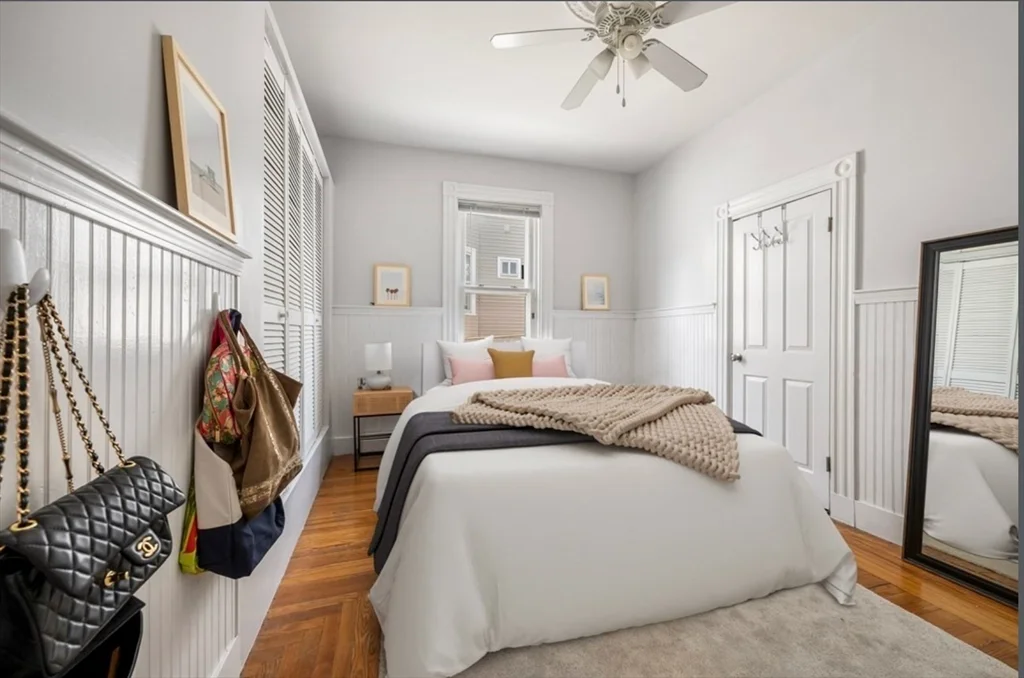 4 bed, 1 bath apartment for rent at 866 East 5th Unit 1, South Boston — photo 2 of 17