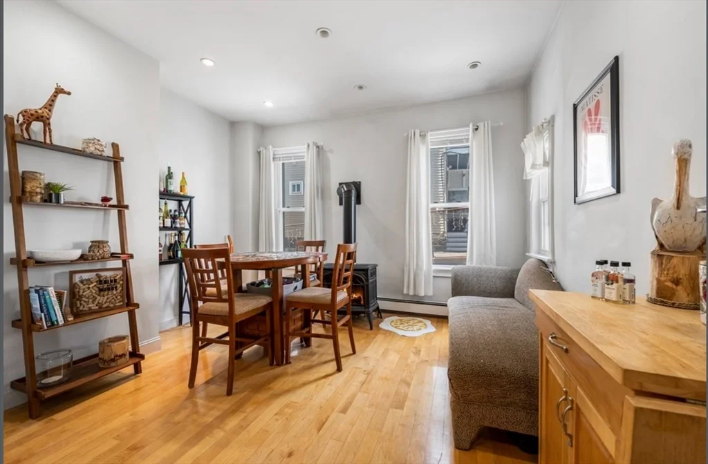 4 bed, 1 bath apartment for rent at 866 East 5th Unit 1, South Boston — photo 1 of 17