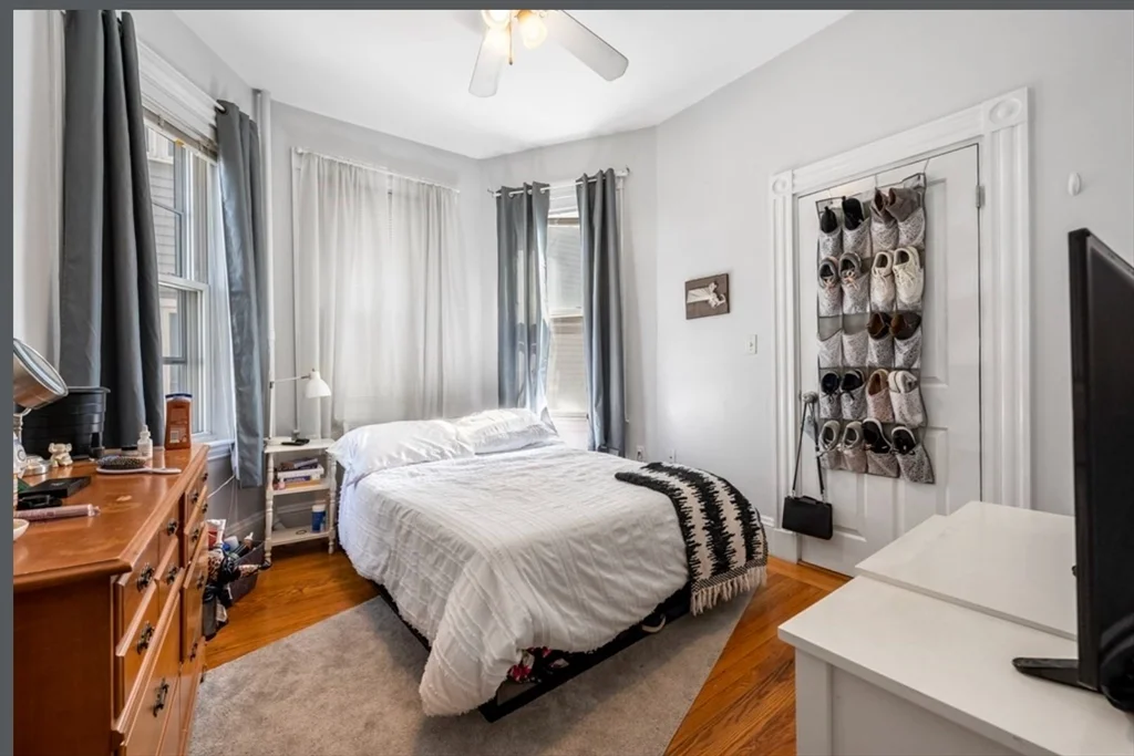 4 bed, 1 bath apartment for rent at 866 East 5th Unit 1, South Boston — photo 7 of 17