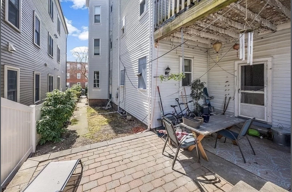 4 bed, 1 bath apartment for rent at 866 East 5th Unit 1, South Boston — photo 11 of 12