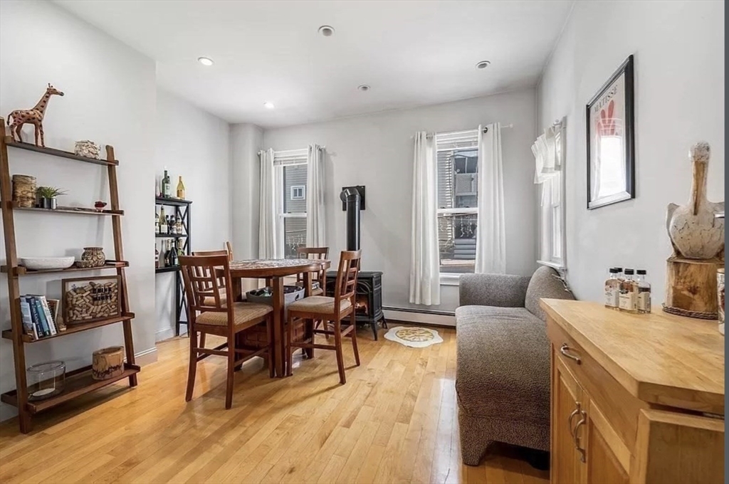 4 bed, 1 bath apartment for rent at 866 East 5th Unit 1, South Boston — photo 3 of 12