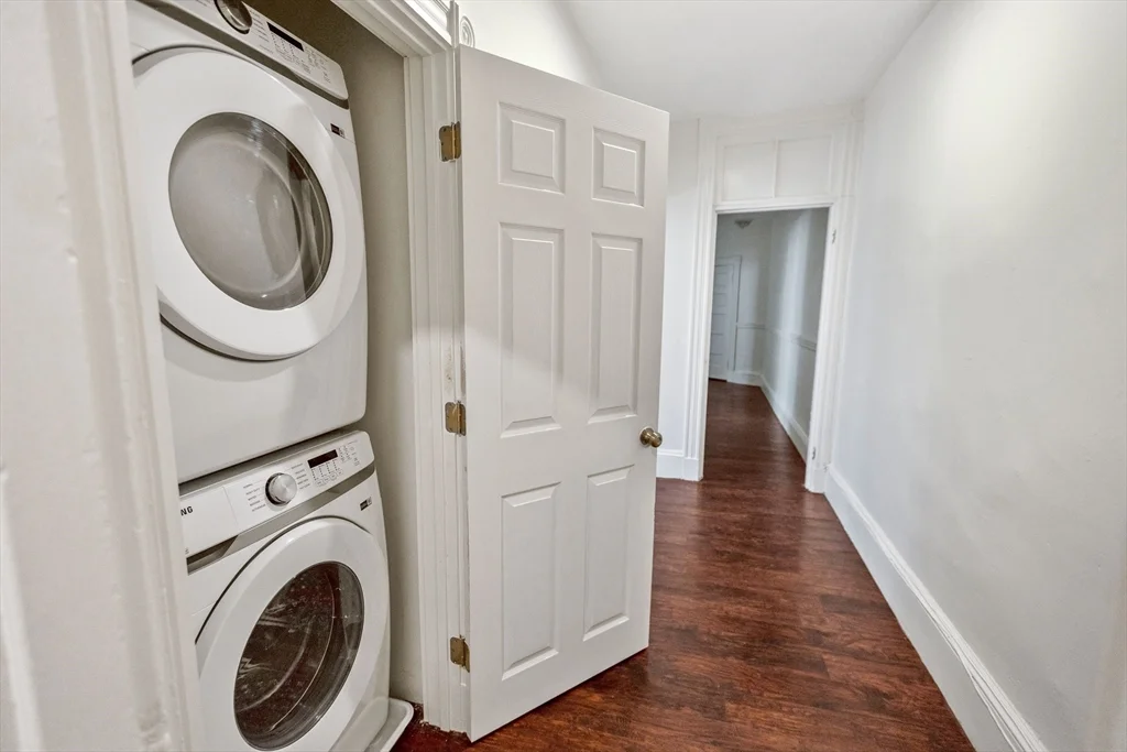 5 bed, 2 bath apartment for rent at 866 Huntington Ave Unit 2, Mission Hill — photo 9 of 23