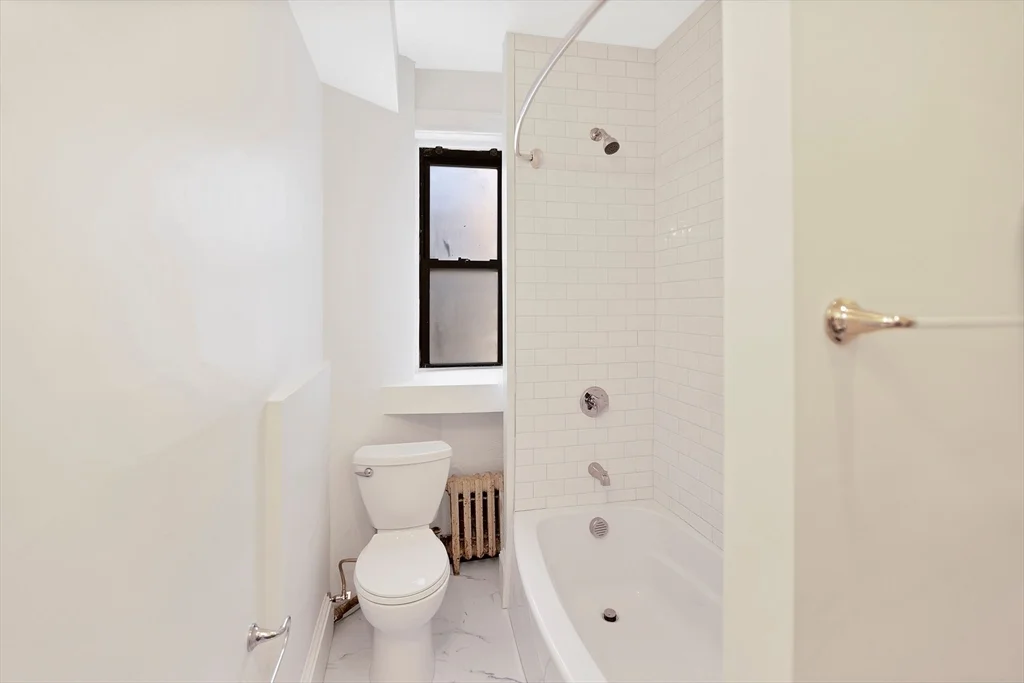 5 bed, 2 bath apartment for rent at 866 Huntington Ave Unit 3, Mission Hill — photo 19 of 20