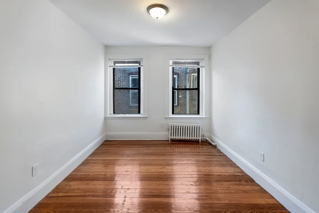 5 bed, 2 bath apartment for rent at 866 Huntington Ave Unit 3, Mission Hill — photo 10 of 20