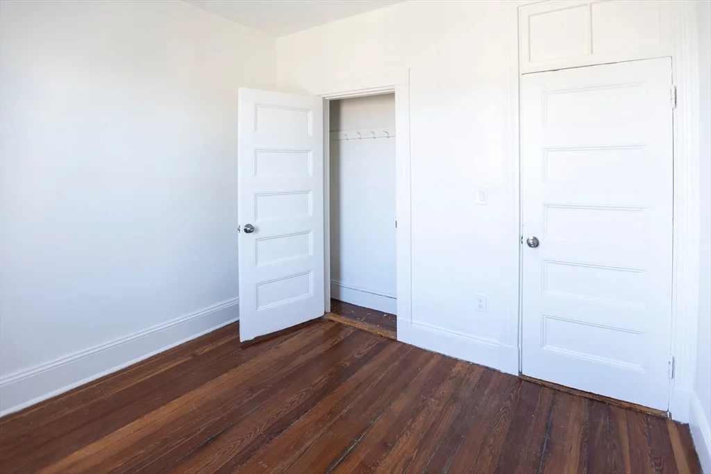 5 bed, 2 bath apartment for rent at 866 Huntington Ave Unit 3, Mission Hill — photo 11 of 20