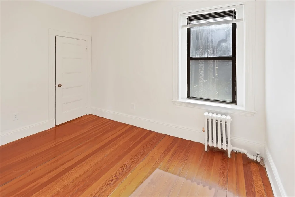5 bed, 2 bath apartment for rent at 866 Huntington Ave Unit 3, Mission Hill — photo 7 of 20