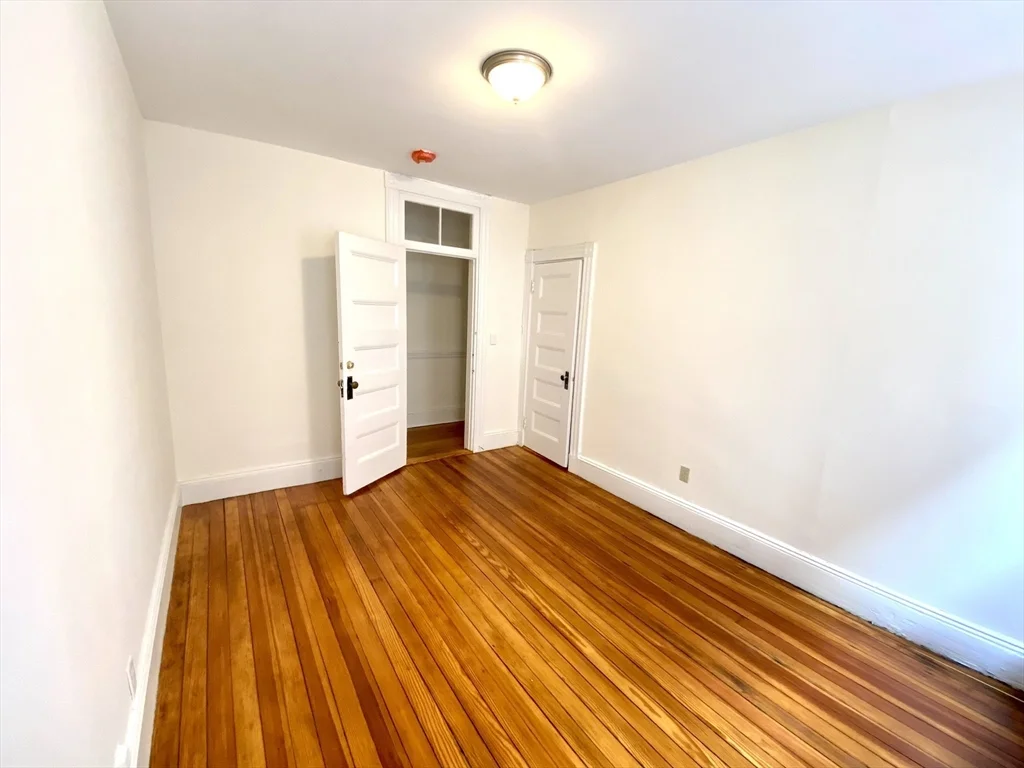 5 bed, 2 bath apartment for rent at 866 Huntington Ave Unit 3A, Mission Hill — photo 11 of 19