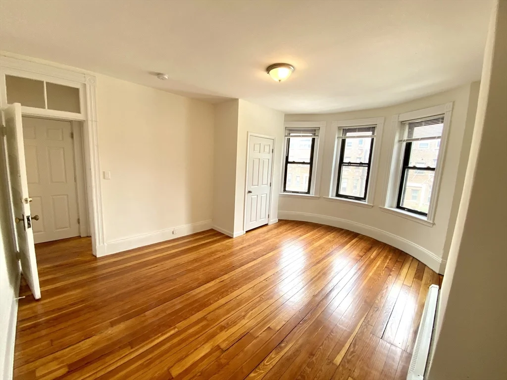 5 bed, 2 bath apartment for rent at 866 Huntington Ave Unit 3A, Mission Hill — photo 7 of 19