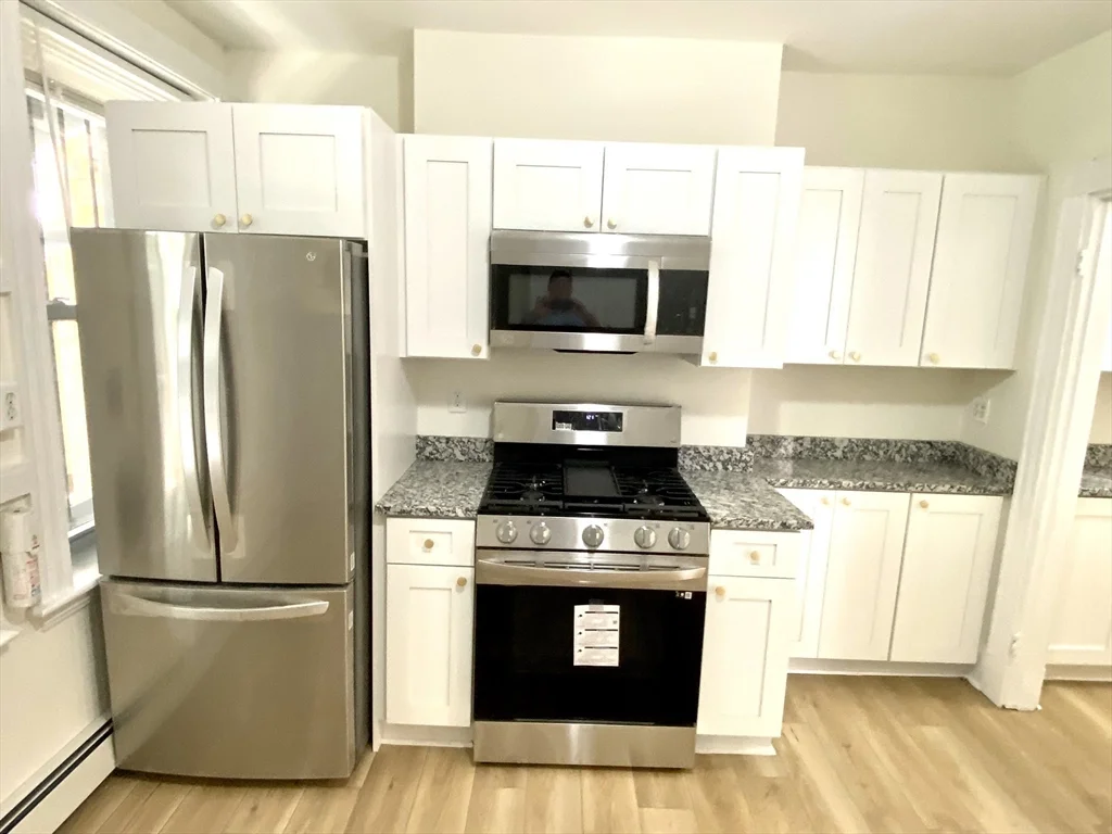 5 bed, 2 bath apartment for rent at 866 Huntington Ave Unit 3A, Mission Hill — photo 3 of 19