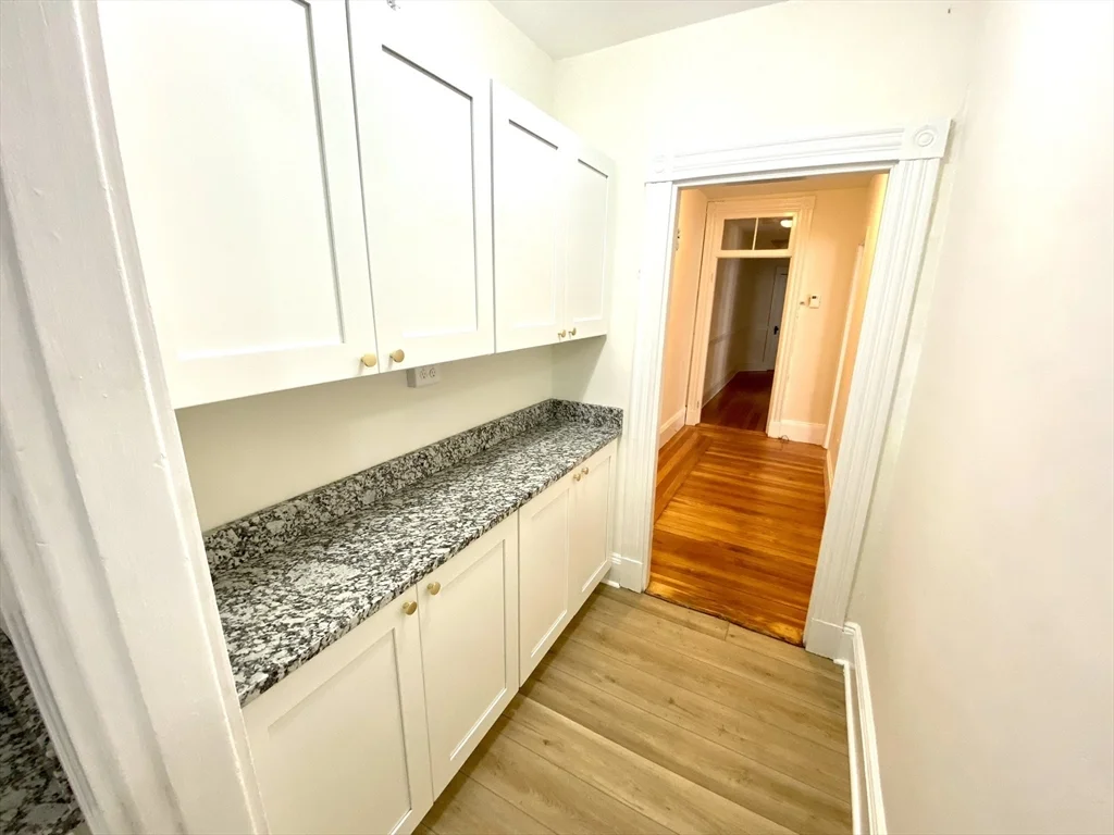 5 bed, 2 bath apartment for rent at 866 Huntington Ave Unit 3A, Mission Hill — photo 16 of 19