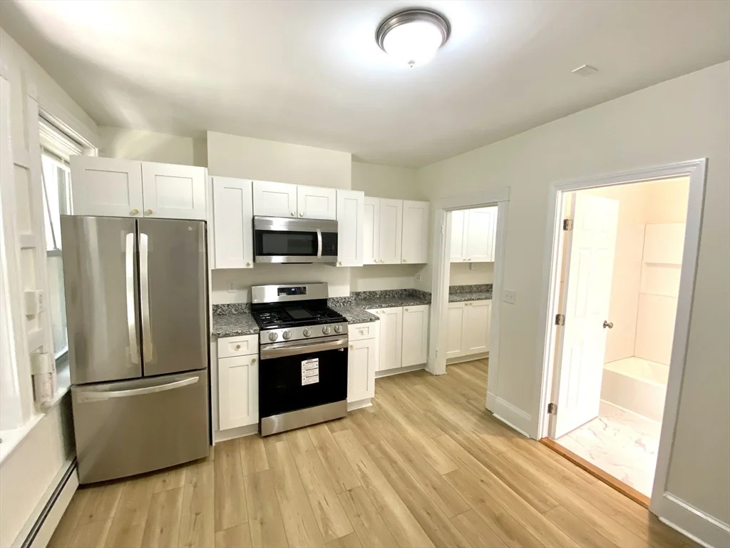 5 bed, 2 bath apartment for rent at 866 Huntington Ave Unit 3A, Mission Hill — photo 4 of 19