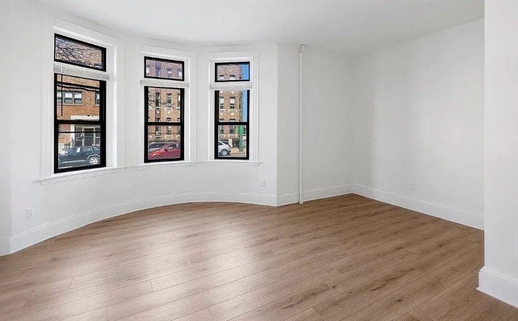3 bed, 2 bath apartment for rent at 868 Huntington Ave Unit 1, Mission Hill — photo 5 of 15