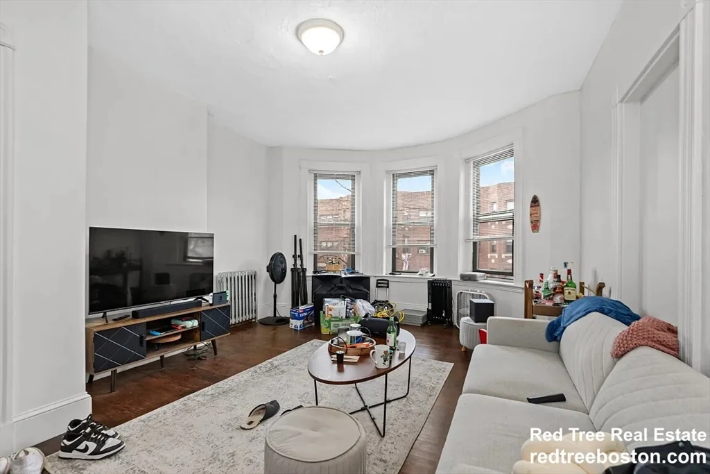 5 bed, 2 bath apartment for rent at 868 Huntington Ave Unit 3, Coolidge Corner