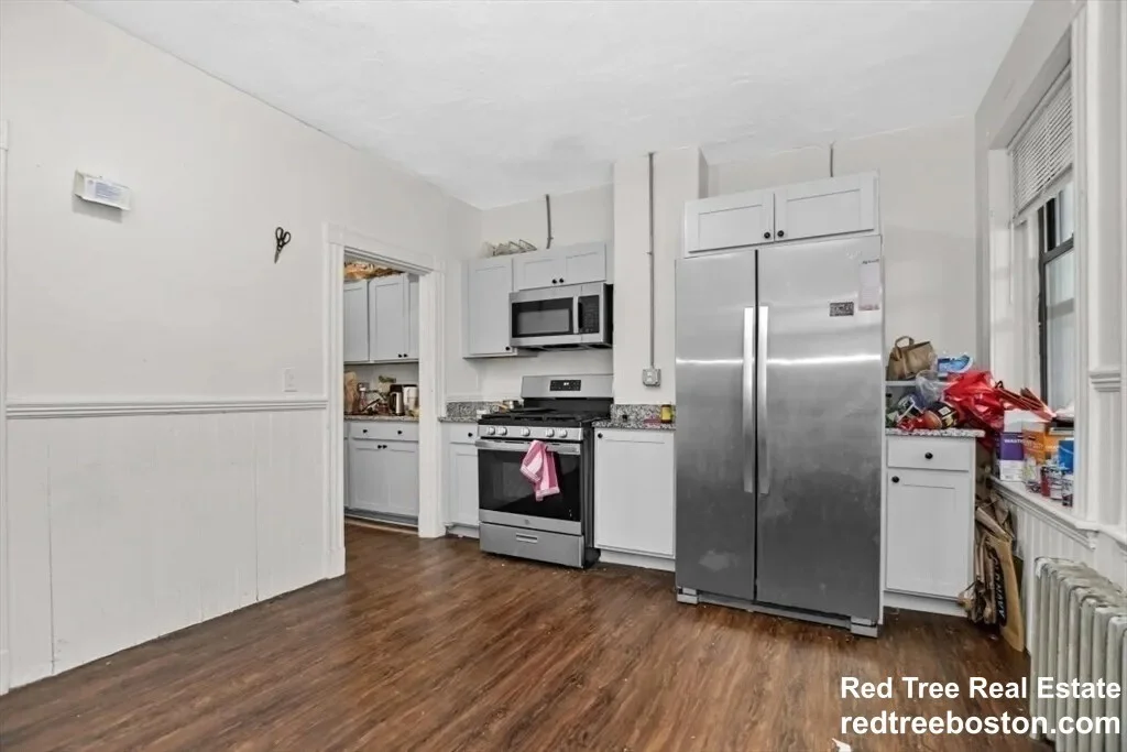 5 bed, 2 bath apartment for rent at 868 Huntington Ave Unit 3, Coolidge Corner — photo 5 of 8