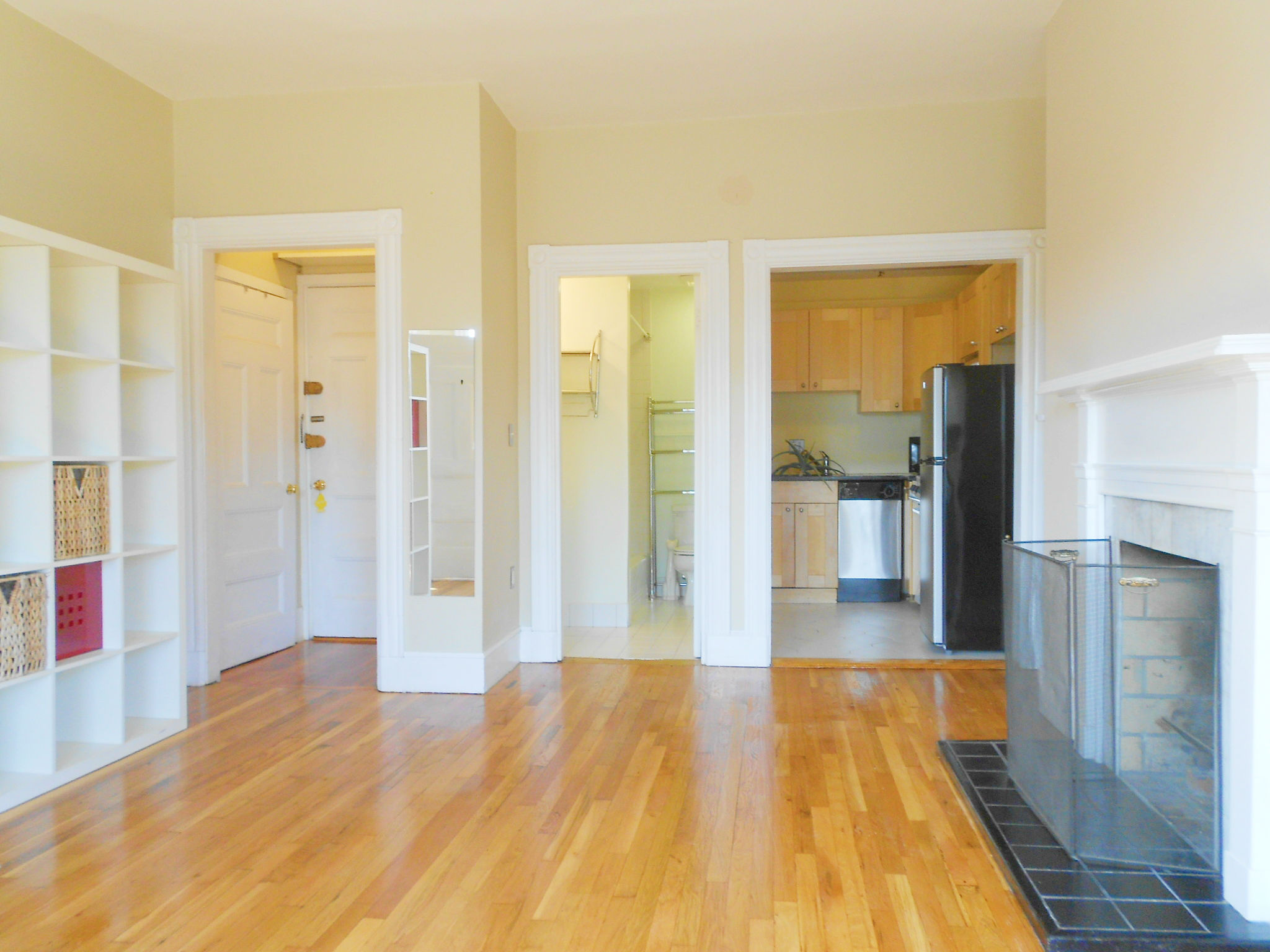 1 bed, 1 bath apartment for rent at 869 Beacon St Unit 9, Fenway — photo 10 of 10