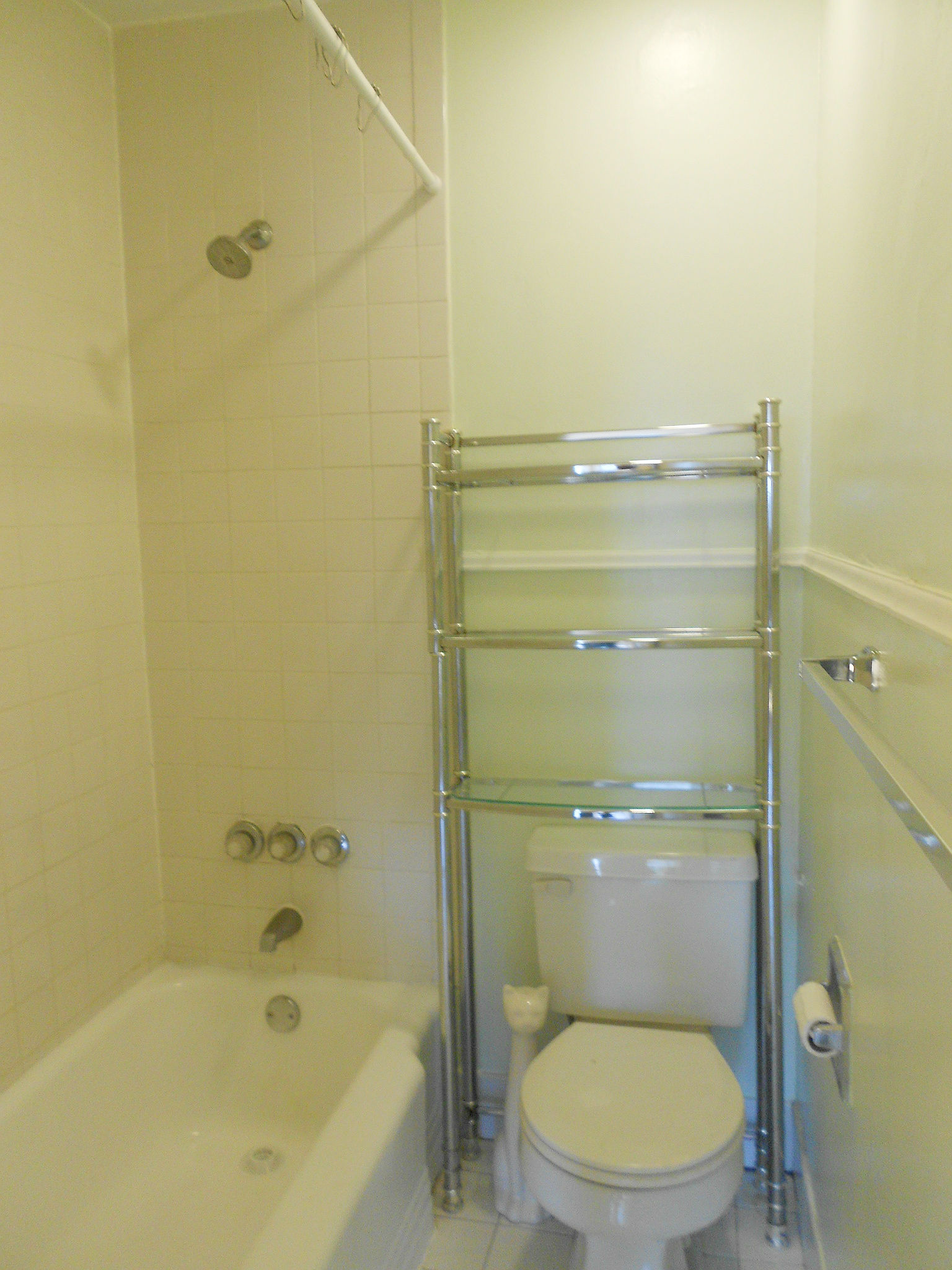 1 bed, 1 bath apartment for rent at 869 Beacon St Unit 9, Fenway — photo 9 of 10