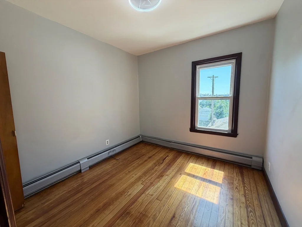 2 bed, 1 bath apartment for rent at 869 Brock Ave Unit 2S, New Bedford — photo 4 of 7