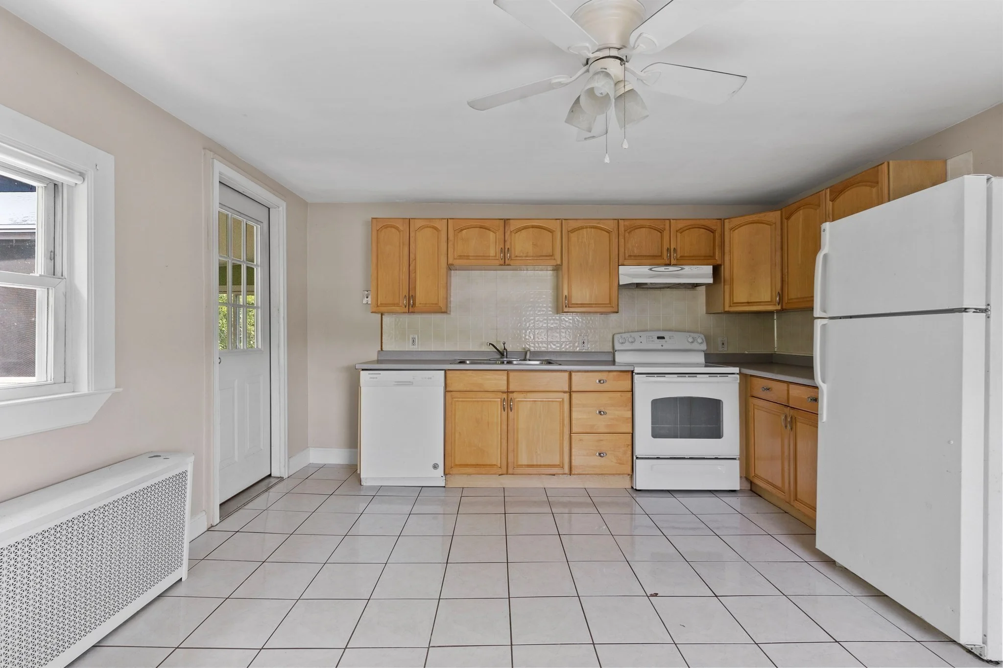 3 bed, 1 bath apartment for rent at 869 Granite St Unit 2, Braintree — photo 16 of 28