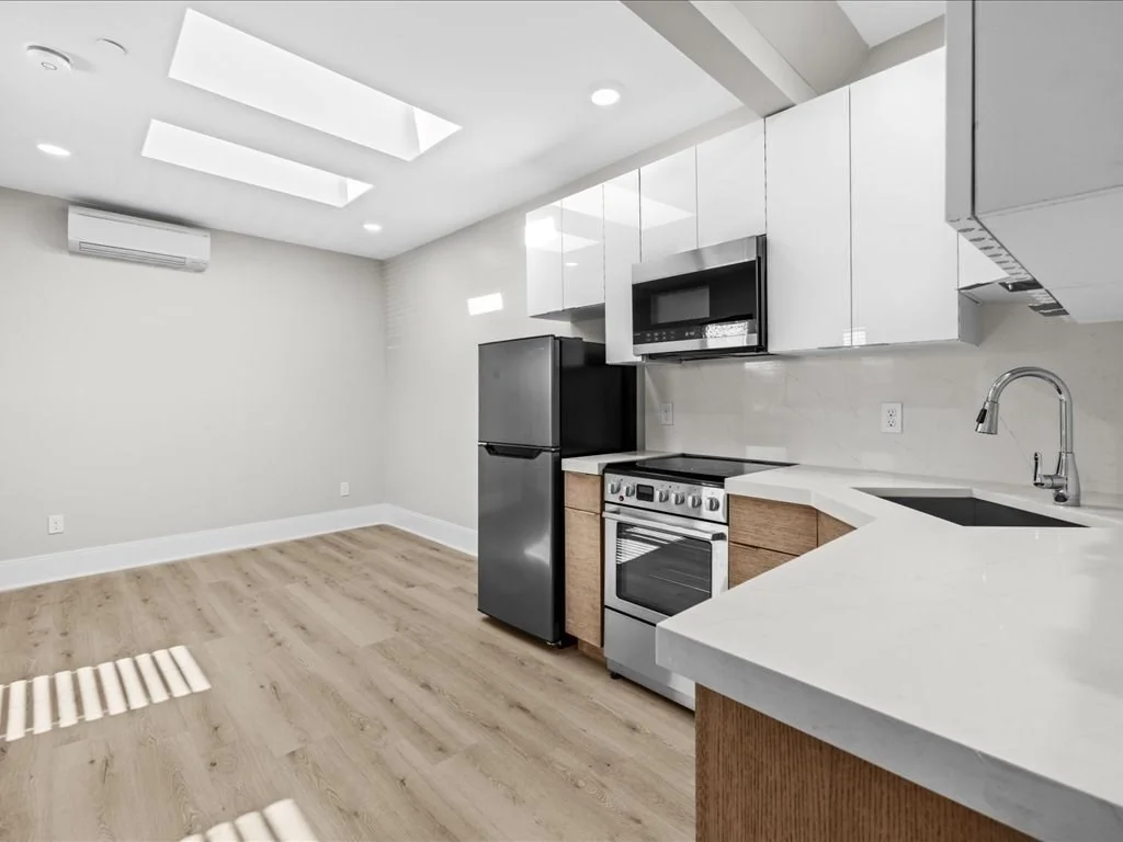 1 bed, 1 bath apartment for rent at 87-89 Malden Unit 302, Everett — photo 2 of 28