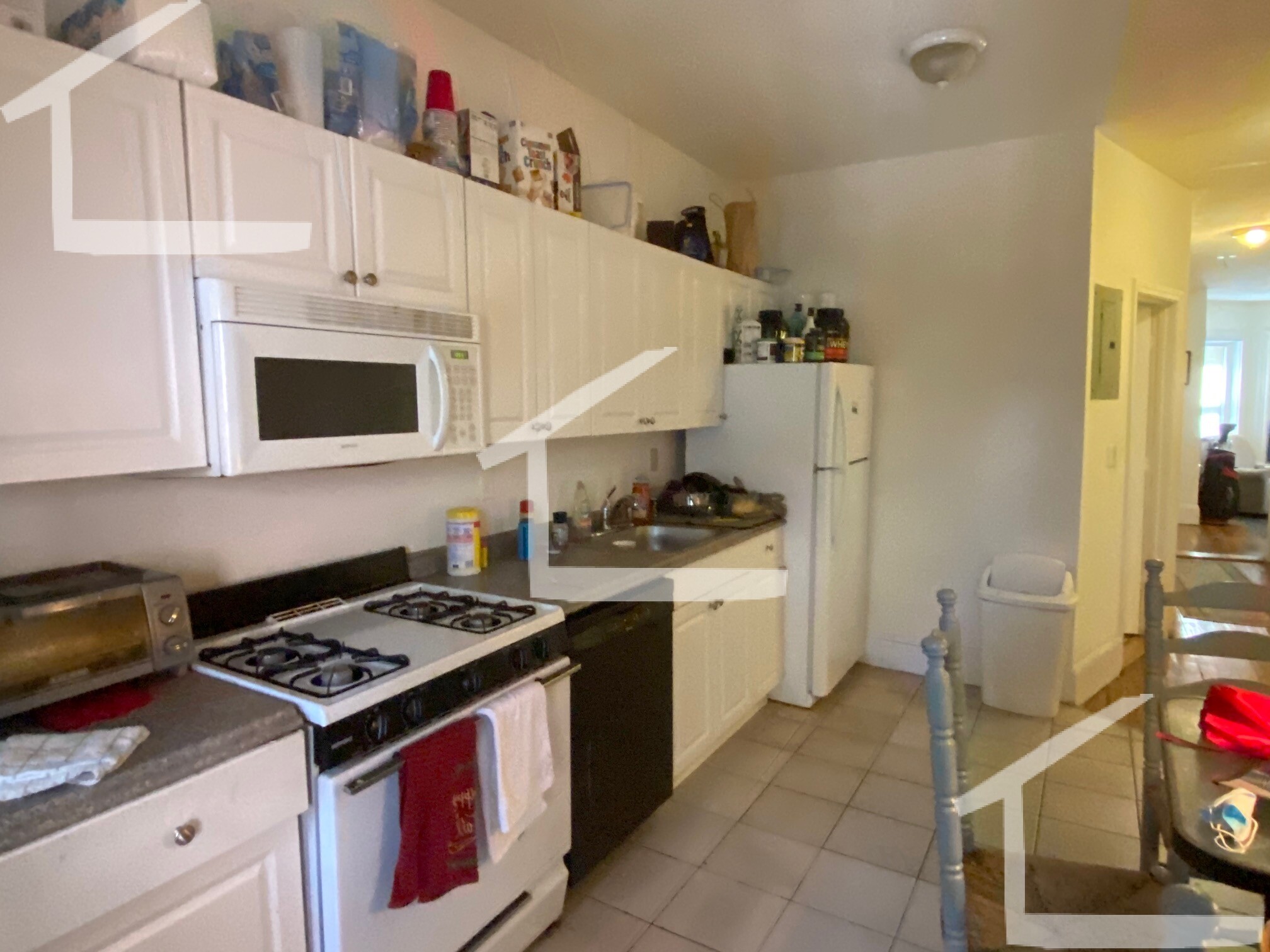 3 bed, 1.5 bath apartment for rent at 87 Brighton Ave Unit 2, Allston — photo 25 of 27