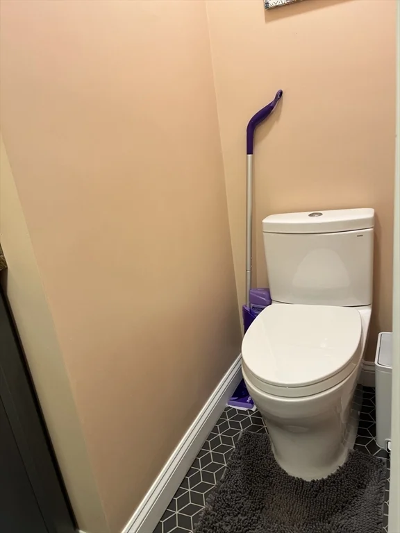 2 bed, 1 bath apartment for rent at 87 Bristol Rd Unit 1, Medford — photo 13 of 15