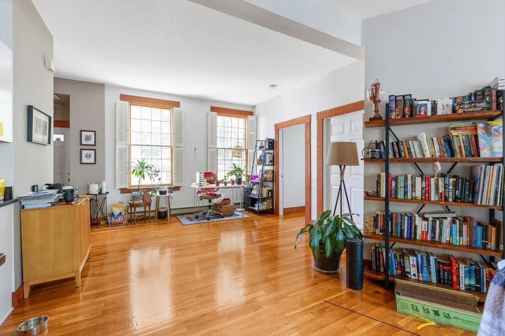 2 bed, 1 bath apartment for rent at 87 Bristol St Unit 1A, Area 4-The Port — photo 5 of 18