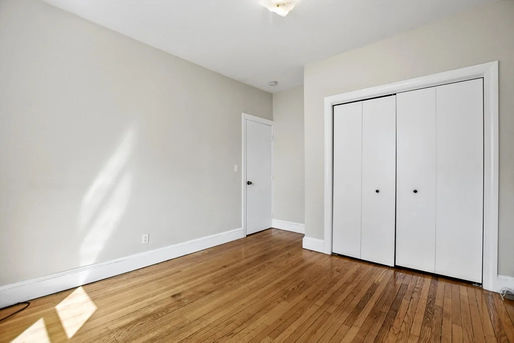 3 bed, 2 bath apartment for rent at 87 Broad St Unit 2, Lynn — photo 6 of 25