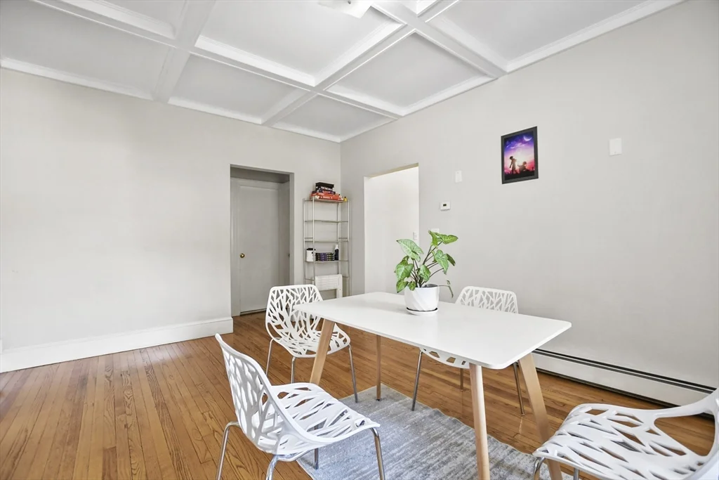 3 bed, 2 bath apartment for rent at 87 Broad St Unit 2, Lynn — photo 18 of 25