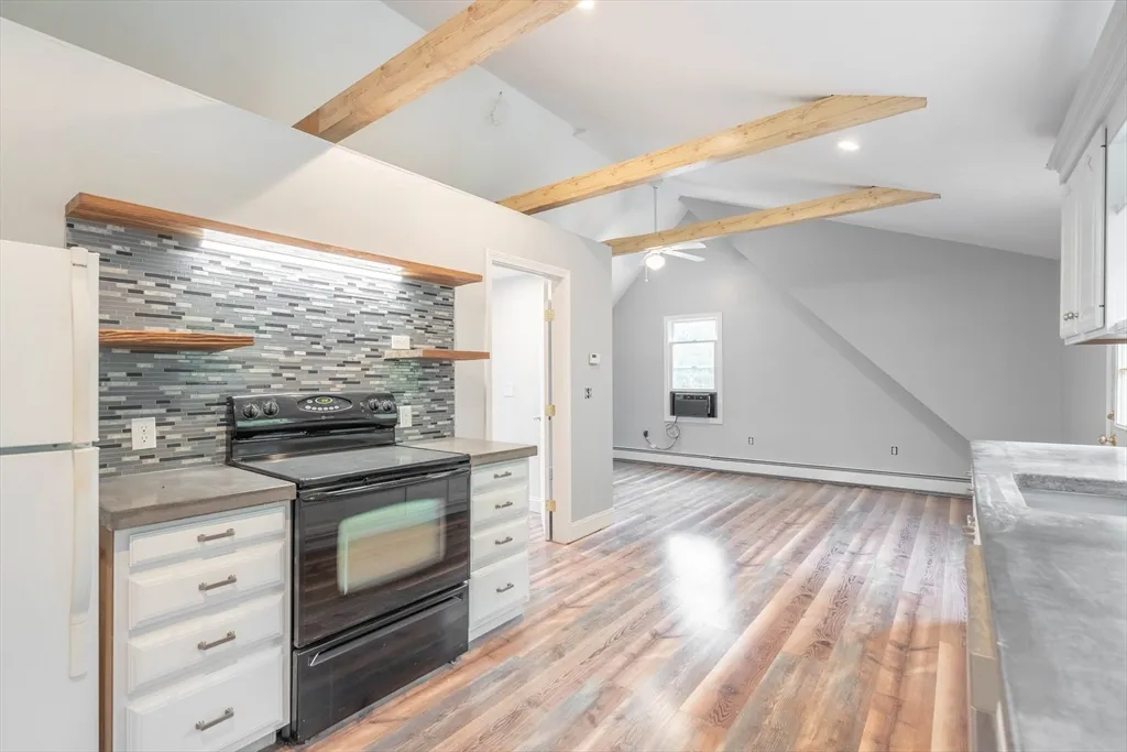 1 bed, 1 bath apartment for rent at 87 Brookfield Rd Unit 1, Charlton — photo 15 of 17