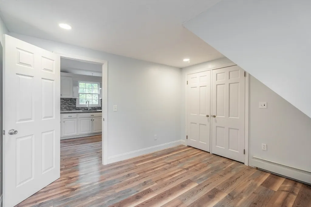 1 bed, 1 bath apartment for rent at 87 Brookfield Rd Unit 1, Charlton — photo 8 of 17