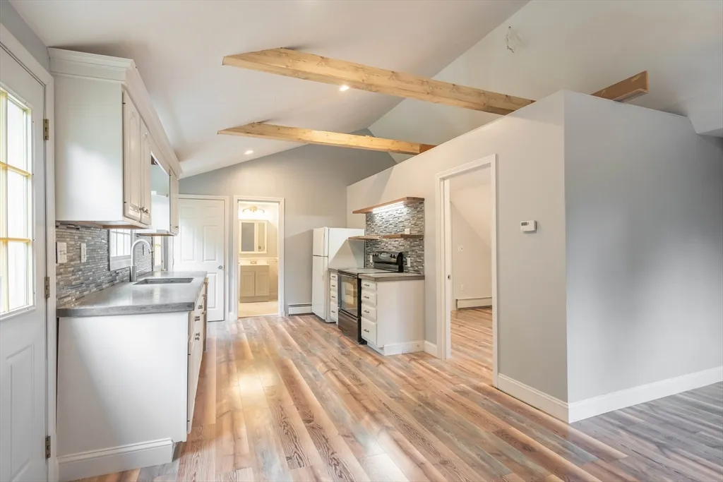 1 bed, 1 bath apartment for rent at 87 Brookfield Rd Unit 1, Charlton — photo 1 of 17