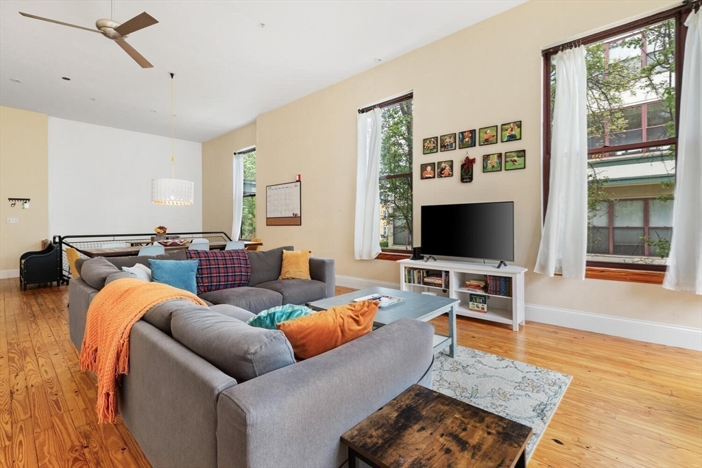 3 bed, 2 bath apartment for rent at 87 Brookside Ave Unit C, Jamaica Plain — photo 12 of 27