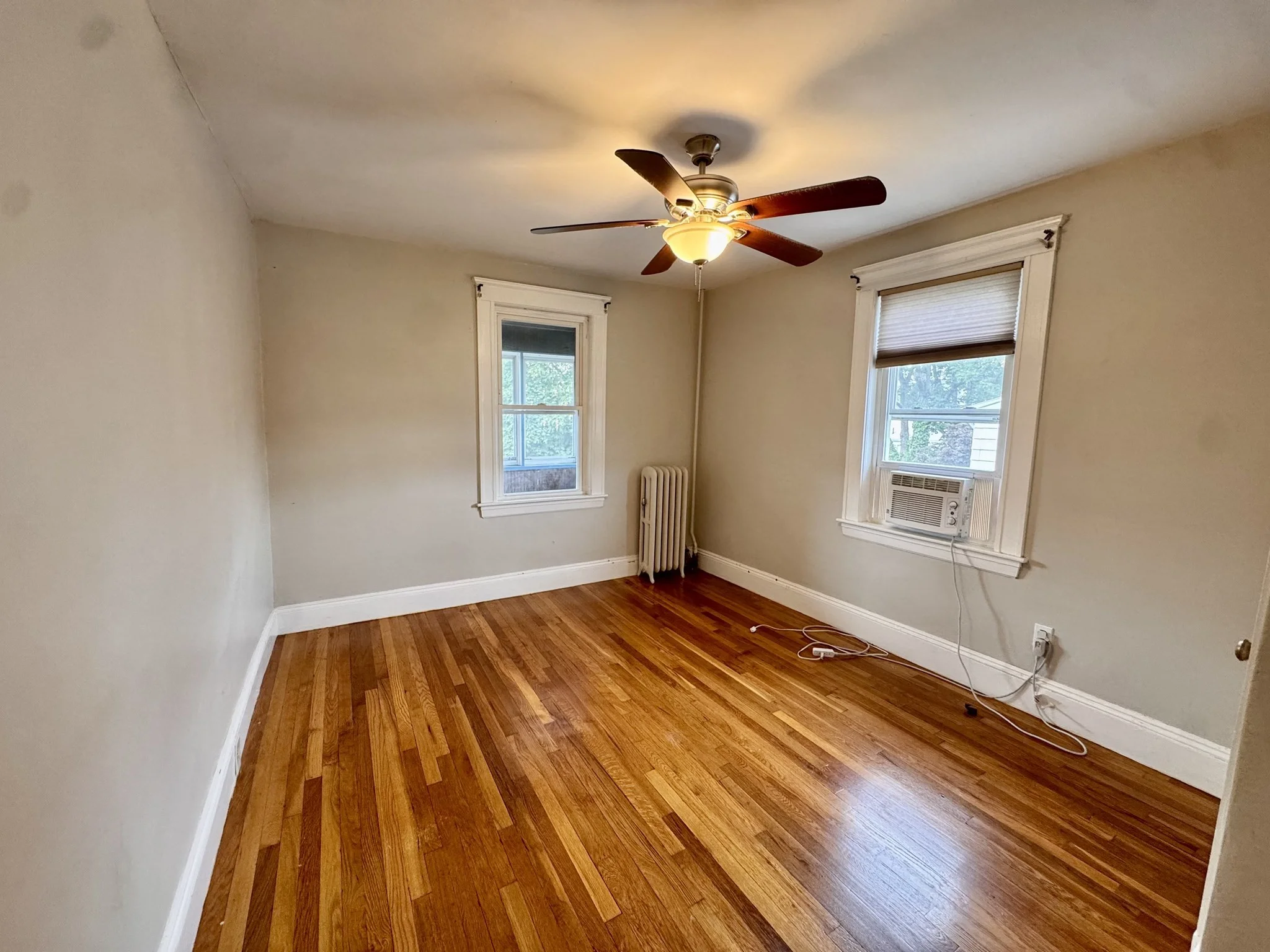 4 bed, 2 bath apartment for rent at 87 Burget Ave Unit 2, Medford — photo 6 of 19