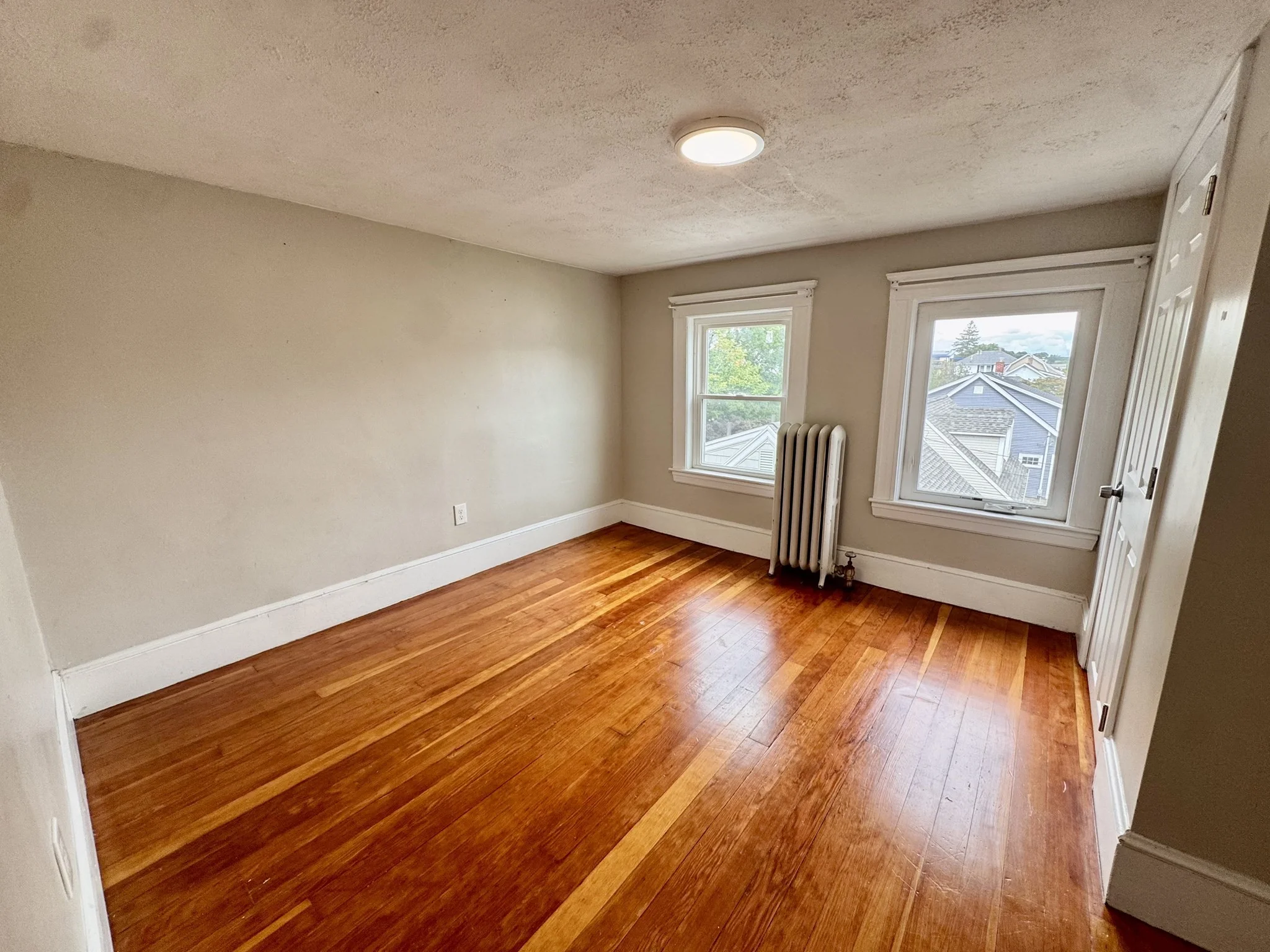 4 bed, 2 bath apartment for rent at 87 Burget Ave Unit 2, Medford — photo 10 of 19