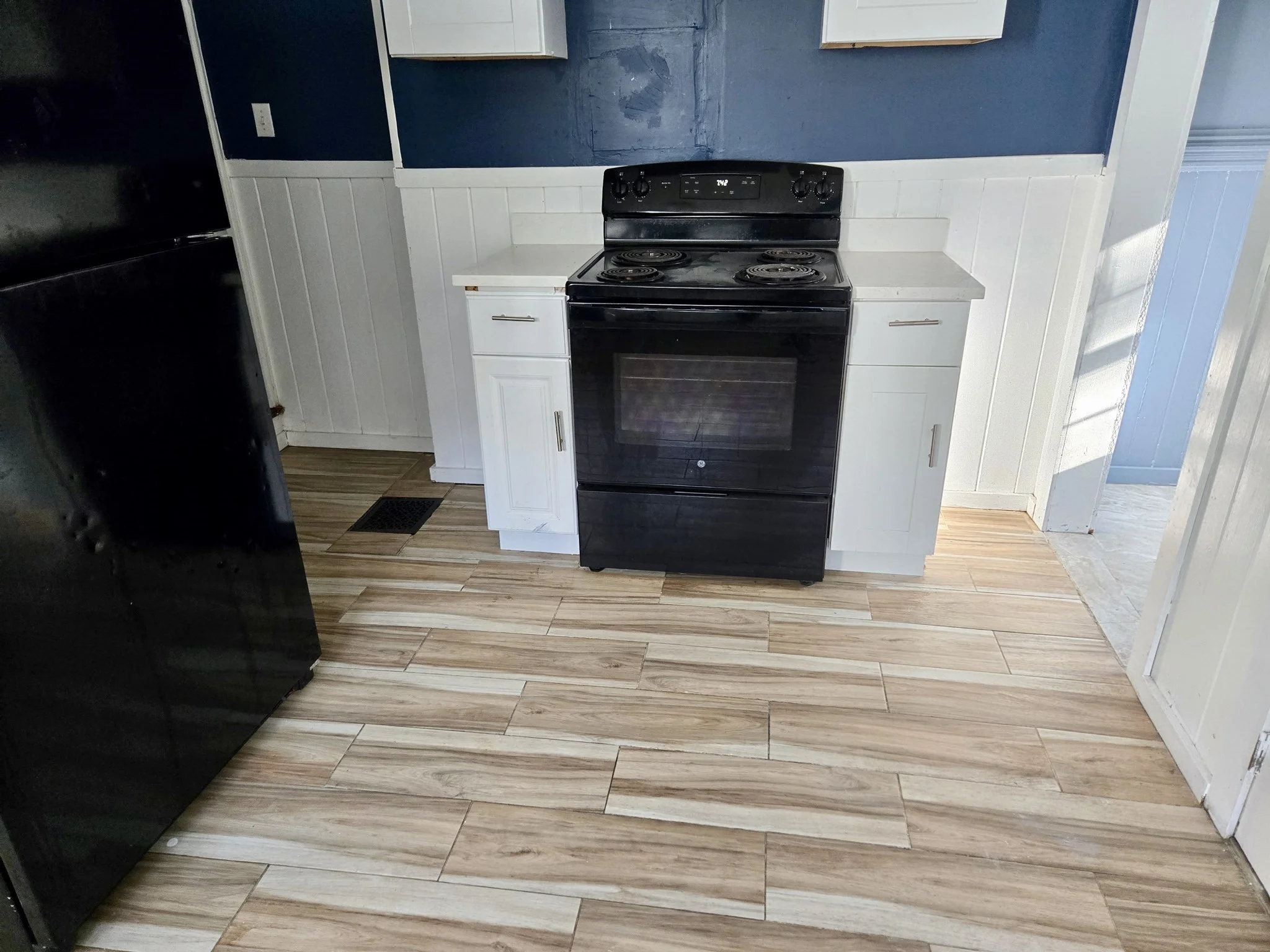5 bed, 1 bath apartment for rent at 87 Chapin St Unit 1, Southbridge — photo 6 of 13