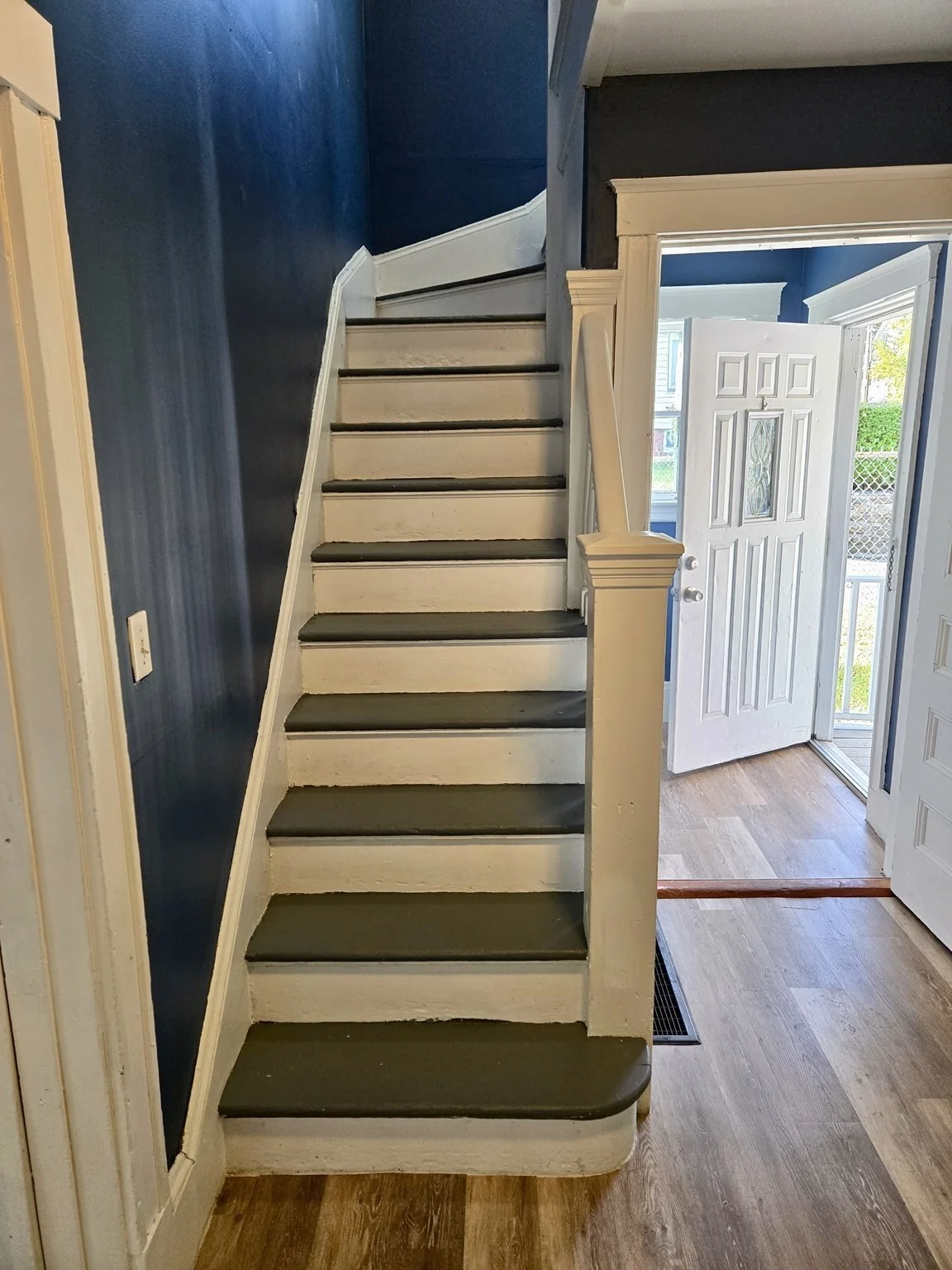 5 bed, 1 bath apartment for rent at 87 Chapin St Unit 1, Southbridge — photo 3 of 13