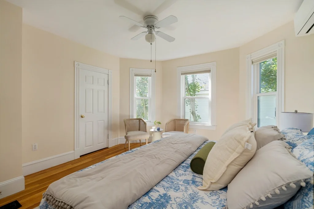 5 bed, 2 bath apartment for rent at 87 College Ave, Medford — photo 22 of 42