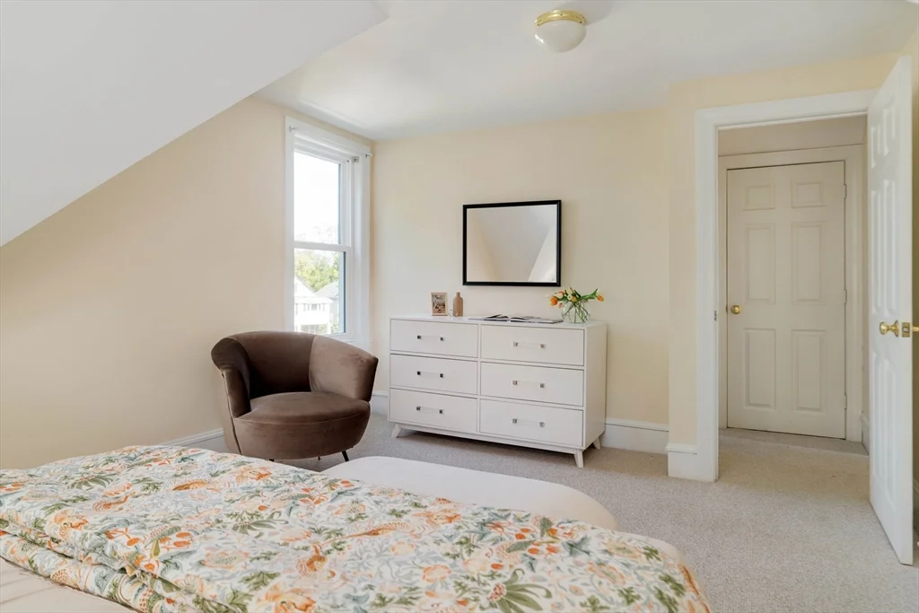 5 bed, 2 bath apartment for rent at 87 College Ave, Medford — photo 34 of 42