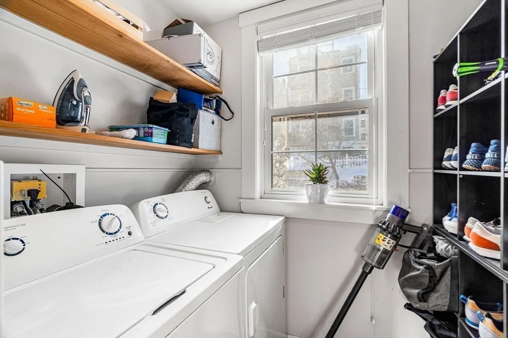 3 bed, 1 bath apartment for rent at 87 Condor St Unit 2, East Boston — photo 13 of 16