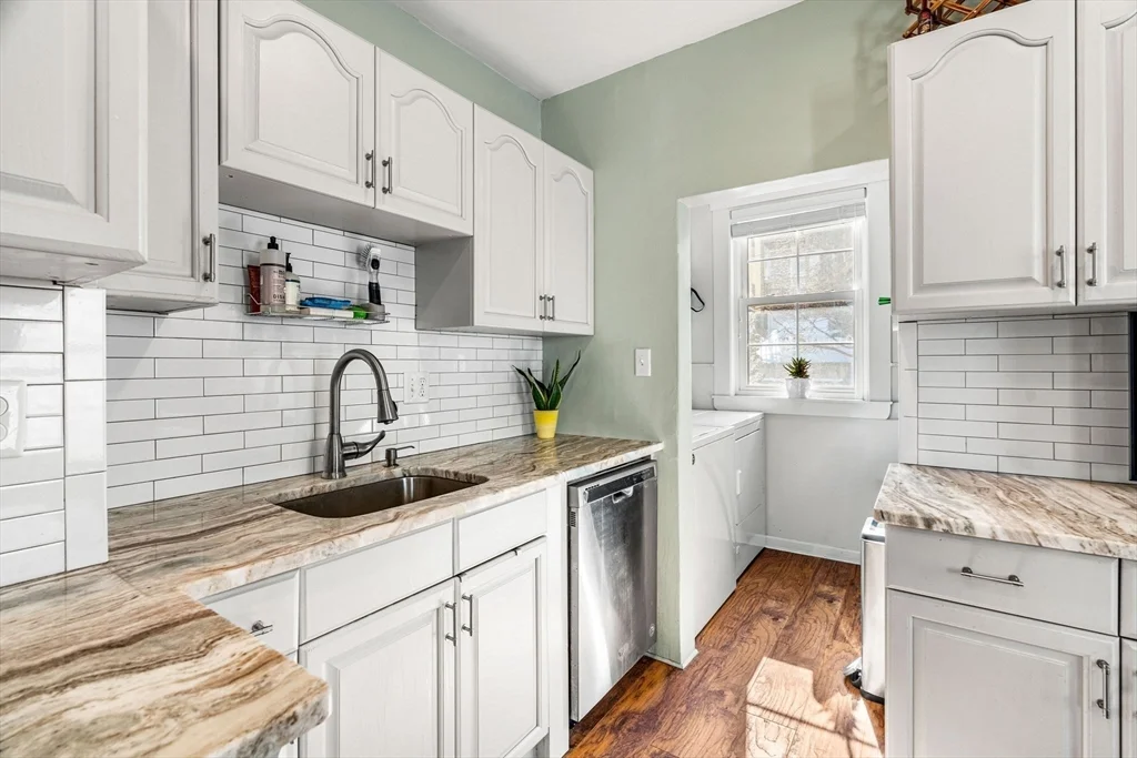 3 bed, 1 bath apartment for rent at 87 Condor St Unit 2, East Boston — photo 3 of 16