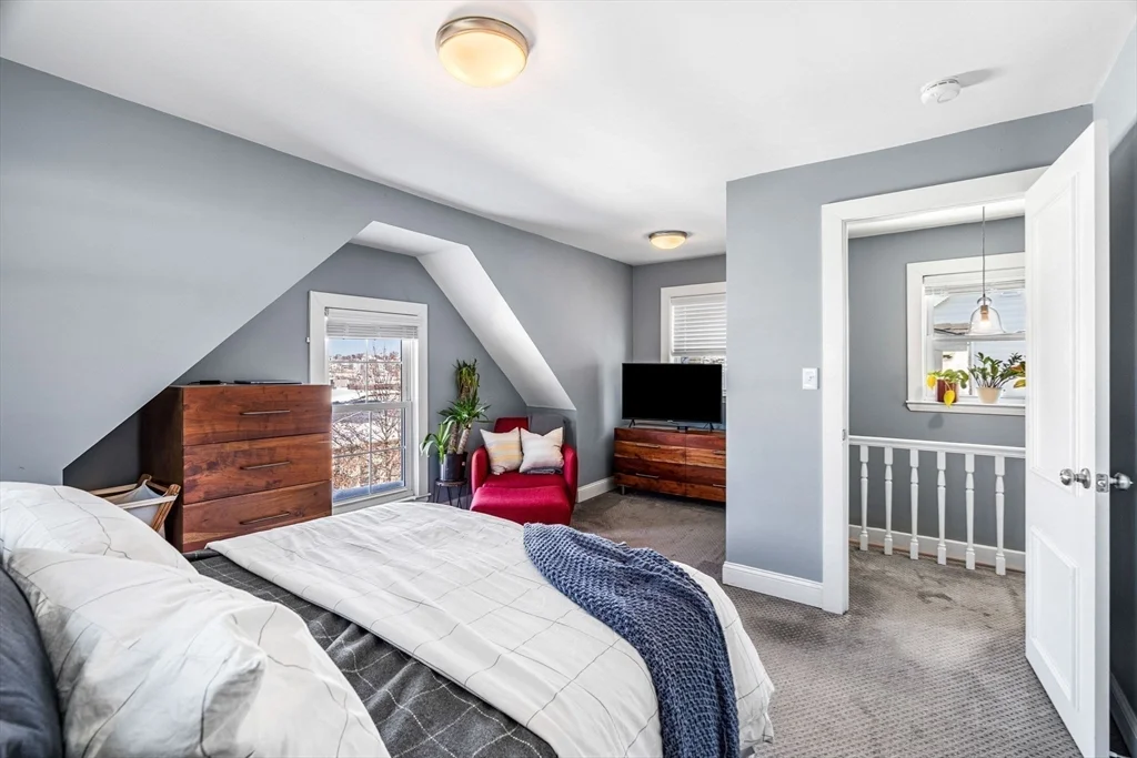 3 bed, 1 bath apartment for rent at 87 Condor St Unit 2, East Boston — photo 10 of 16