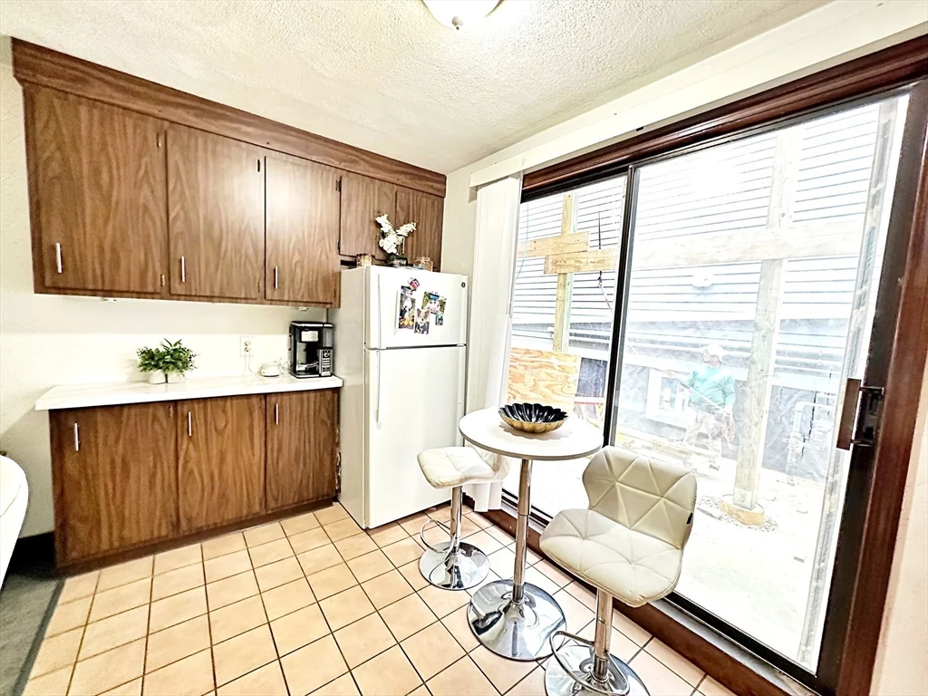 1 bed, 1 bath apartment for rent at 87 Cottage St Unit 1, East Boston — photo 5 of 13