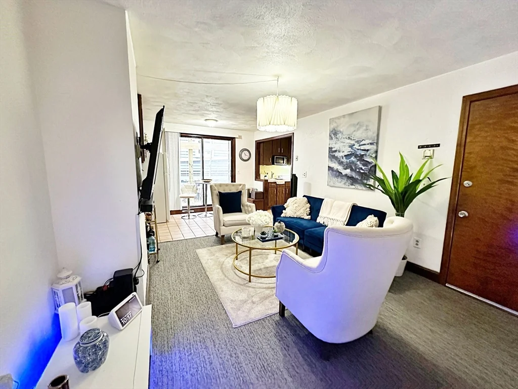 1 bed, 1 bath apartment for rent at 87 Cottage St Unit 1, East Boston — photo 4 of 13